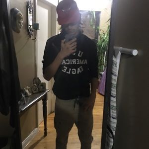 Meet your Posher, Jeffrey